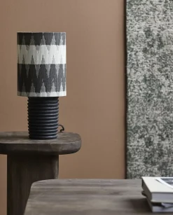 AINE table lamp - black