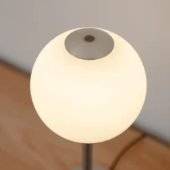 Audrey table lamp