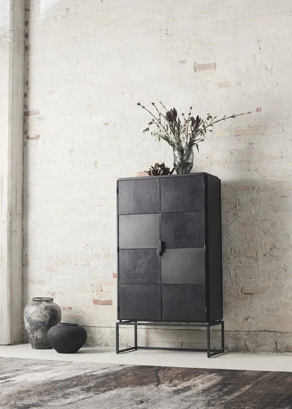 Højskab Austin - Sort