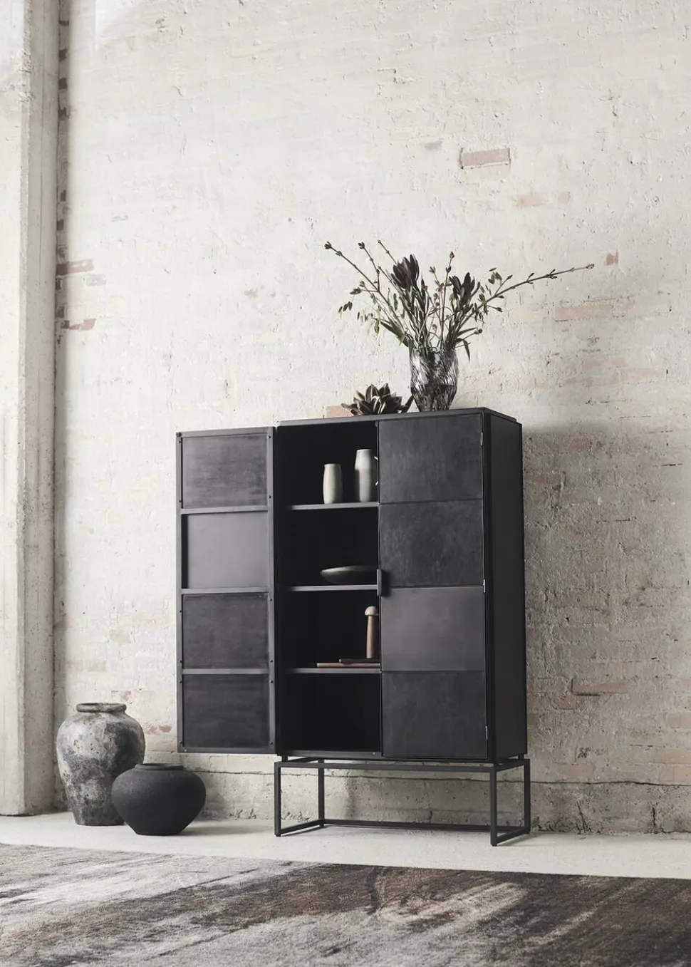 Højskab Austin - Sort