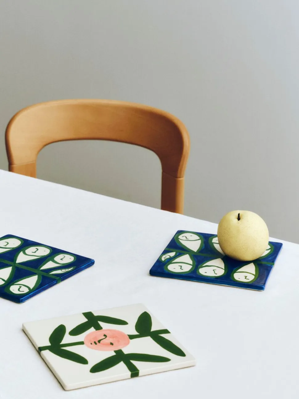 La Pittura Trivet - Blush Face Vine -