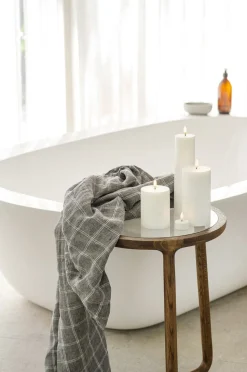 LED Pillar Candle - Nordic White - 7,8 x 15 cm