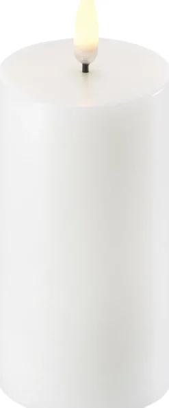 LED Pillar Candle - Nordic White - 5,8 x 10 cm