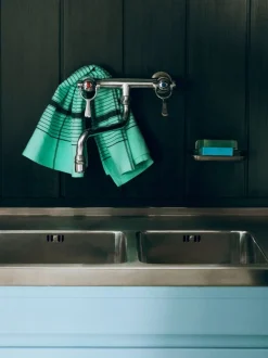 Linear Tea Towel-W52 x L80-Green