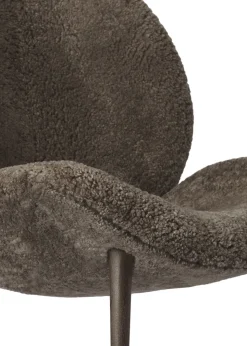 Lodge Lounge Dark Oak Curly col. 07