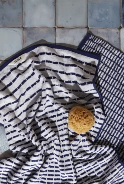 Nuance Håndklæde 50x100 cm mørk blå/hvid