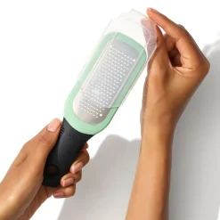 Rivejern Til Ingefær Og Hvidløg