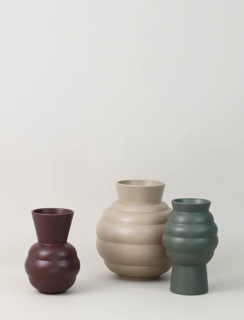 Tortus Archie vase No2 H 23. 5 cm dark green